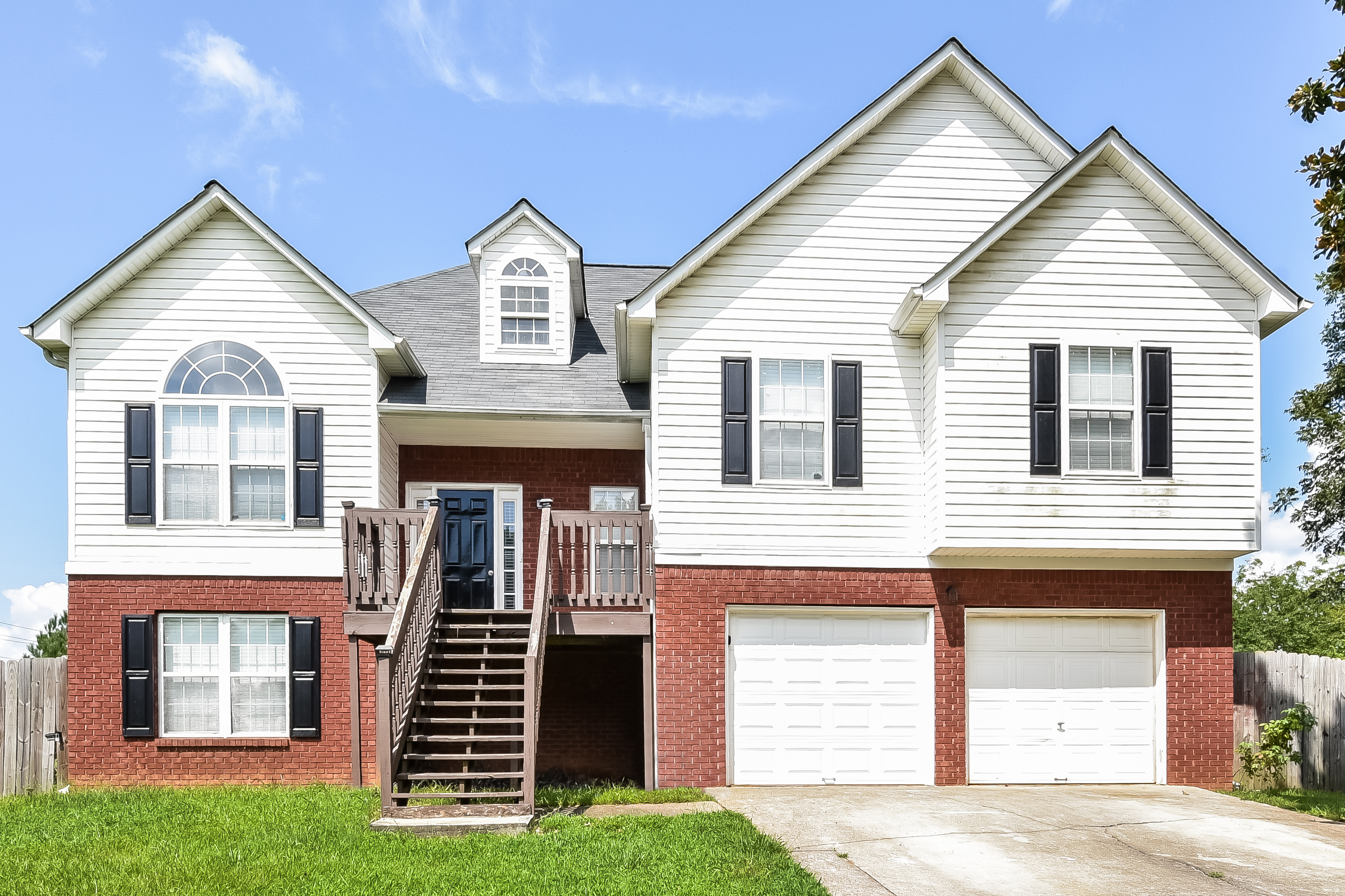 5752 Graceland Dr Powder Springs, GA 30127